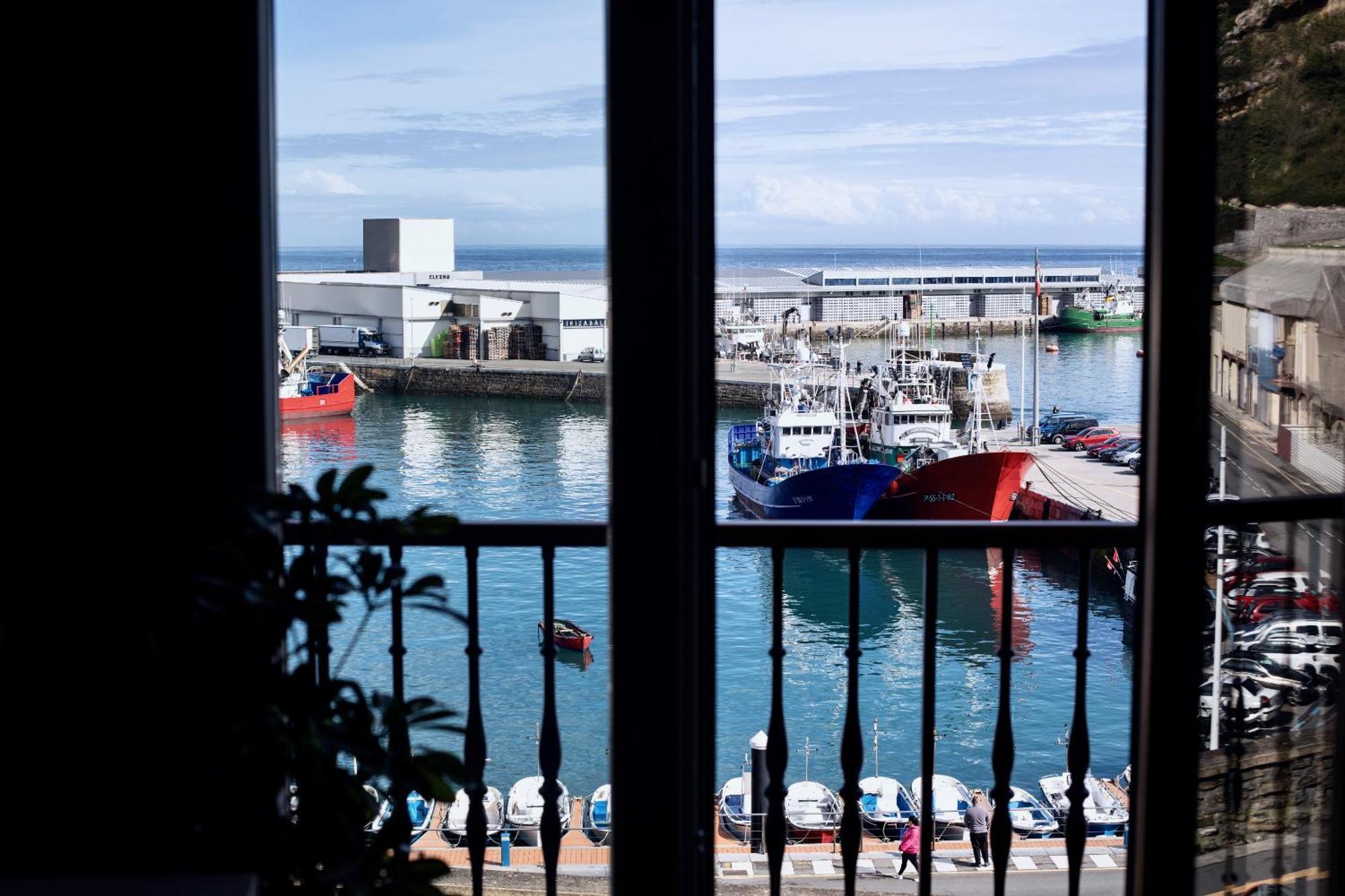 Katrapona Hotel Getaria Exterior photo